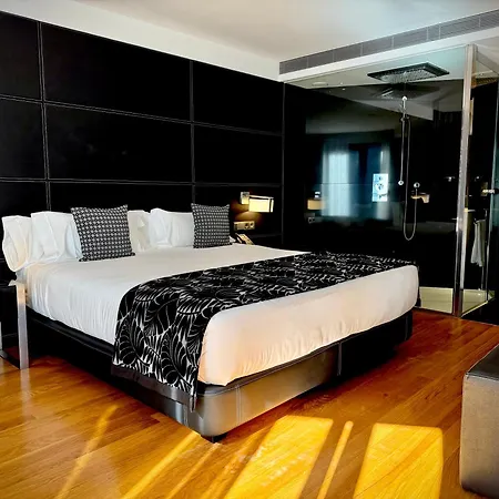 Inffinit Hotel