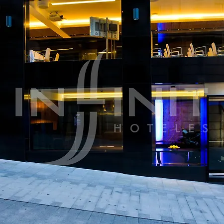 Hotell Inffinit 3*
